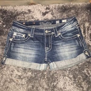 Miss Me Jean Shorts || Size 28